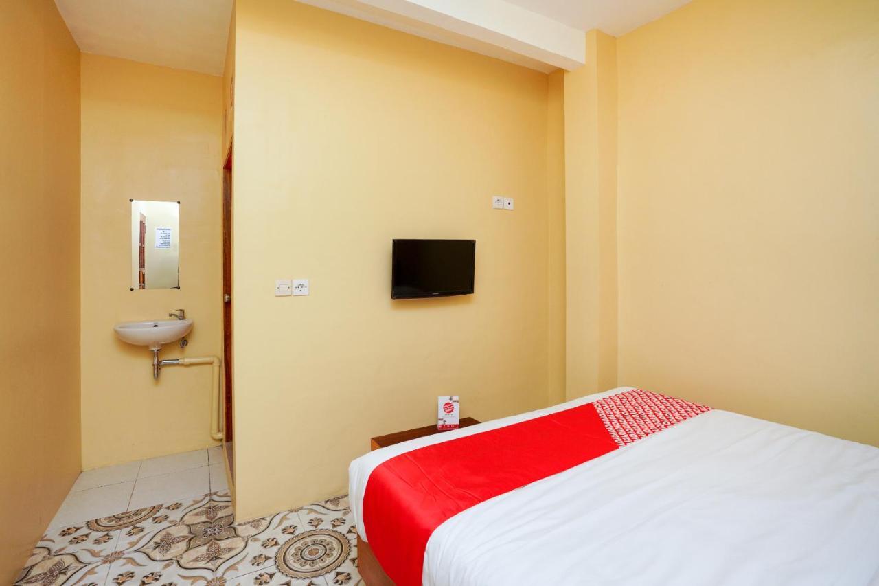 Oyo 2656 Az Zahra Residence Syariah Surabaya Exterior photo